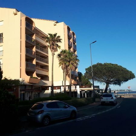 Jujuceline83 Lägenhet Fréjus Exteriör bild